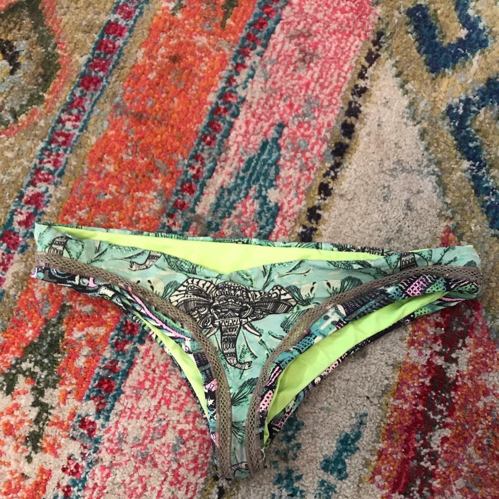 Maaji colorful green elephant bottoms